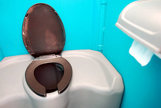 Portable Toilet Options We Offer in Brookmont, MD